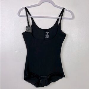 Under Where Luxury Collection New Women’s‎ M Black Bodysuit Shaper Wear